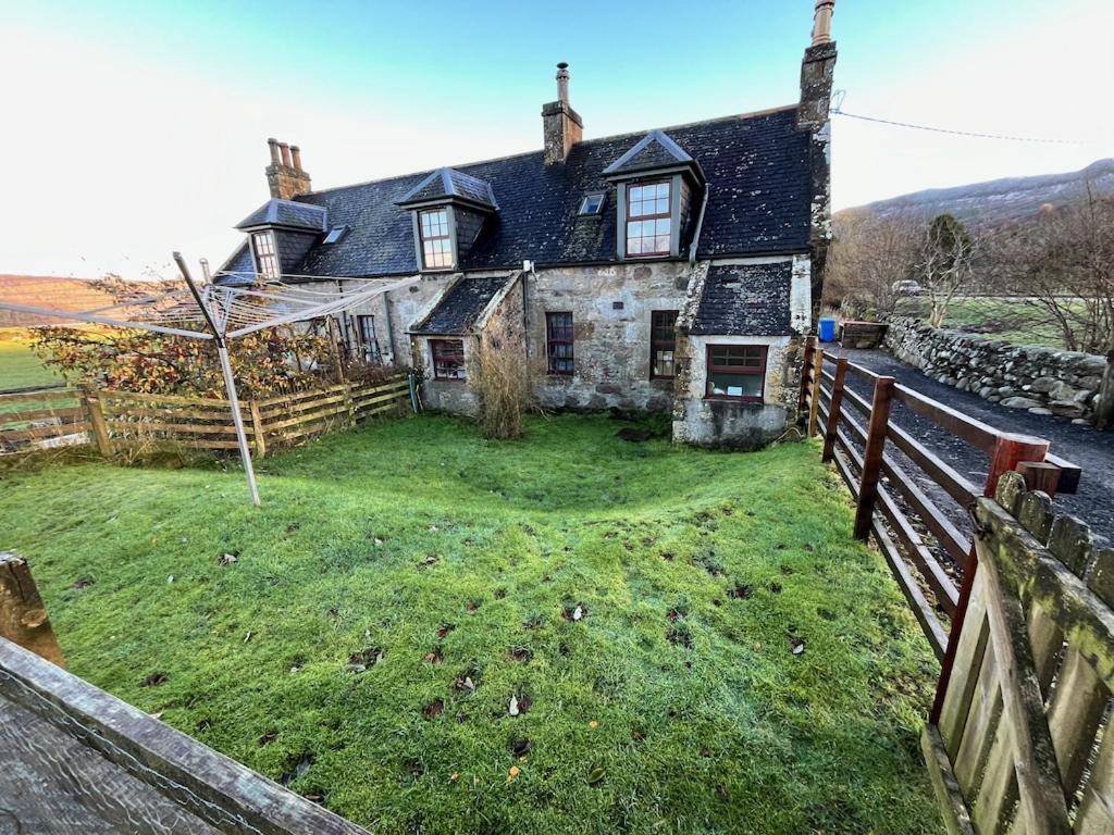 Quirky Highland Cottage With Stunning Views Fearn Lodge Zewnętrze zdjęcie